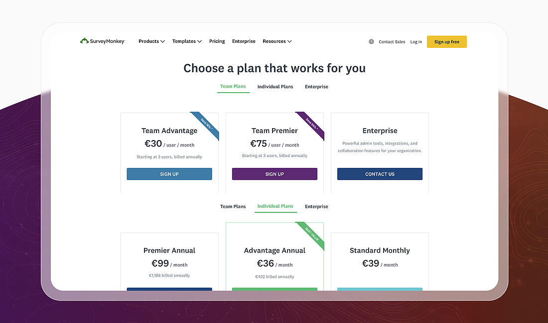 Screenshot der SurveyMonkey-Preisseite mit Team- und Einzeltarifen mit Preisen und Funktionen.